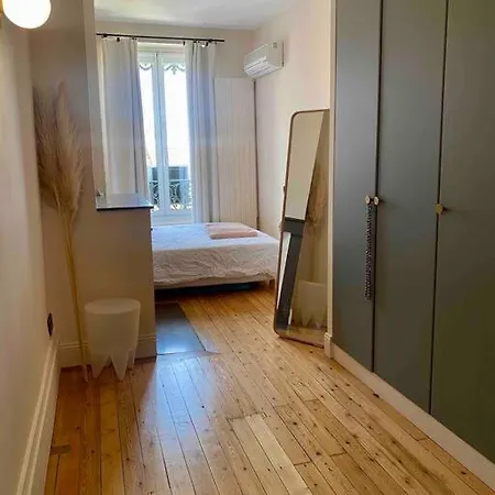 Apartment Le Pasteur -55m²- 2 Pieces Decoration D'architecte